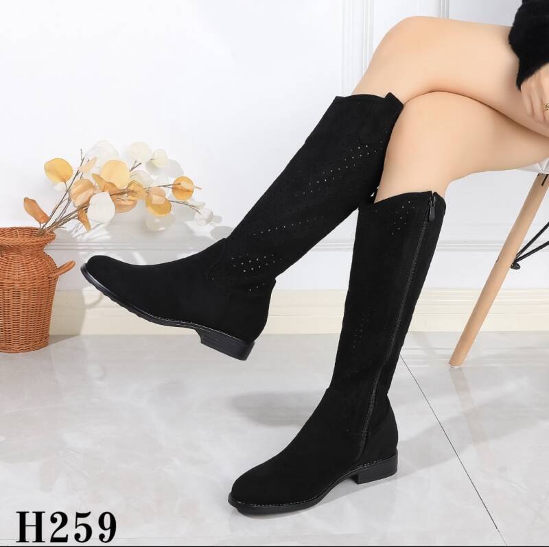 Kozaki damskie Roz 36-41 / 12 par